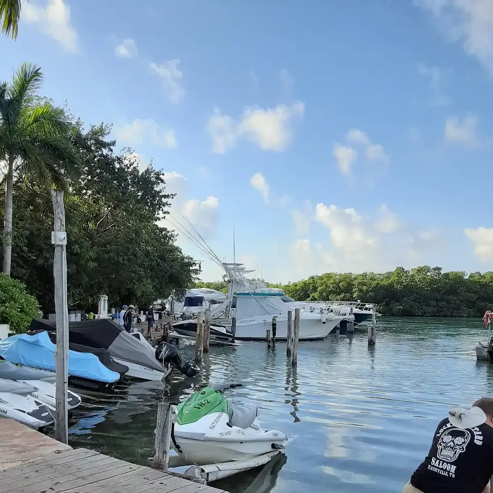 Scuba diving at 3-Day Explorer