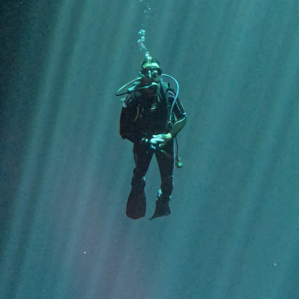 Scuba diving at Cenote Maravilla
